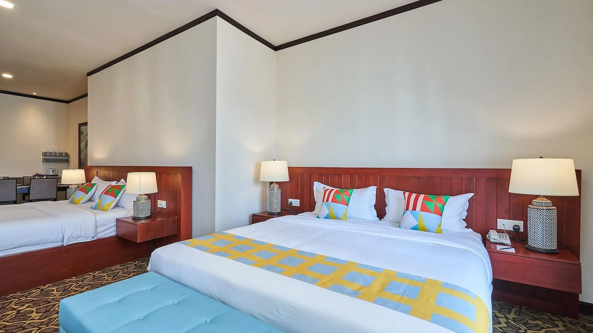 Oyo Home 44077 The Platinum Hotel & Suites- King Malacca 4*,  Malásia