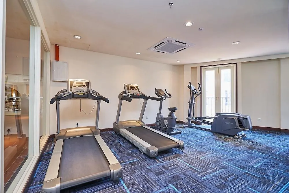 Oyo Home 44077 The Platinum Hotel & Suites- King Malacca