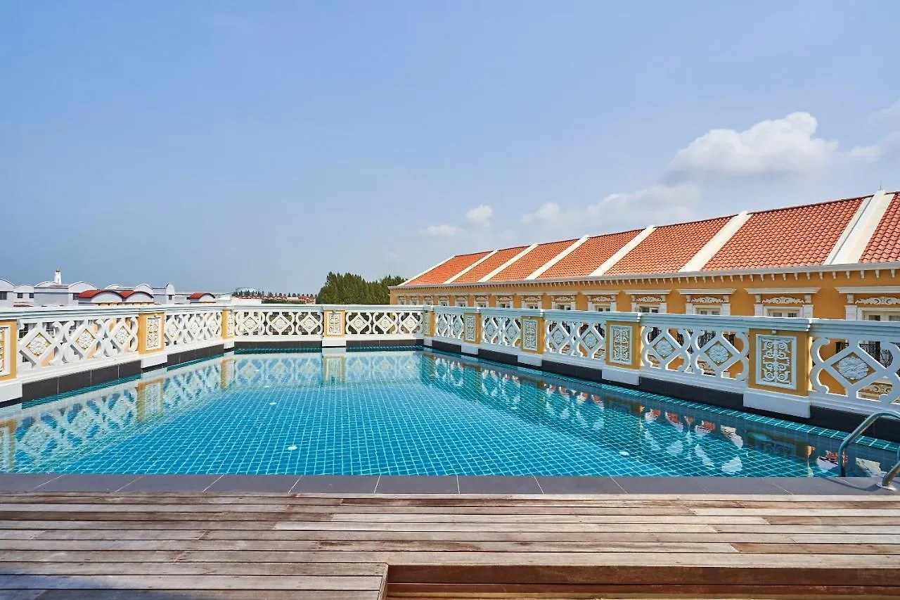 Oyo Home 44077 The Platinum Hotel & Suites- King Malacca